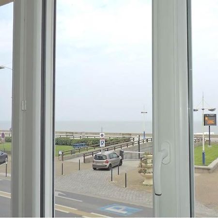 Esplanade Front De Mer 109 1Er Etage Lit Fait Wifi Taxe De Sejour Incluse Le Treport Exterior photo