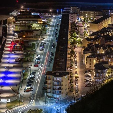 Esplanade Front De Mer 109 1Er Etage Lit Fait Wifi Taxe De Sejour Incluse Le Treport Exterior photo