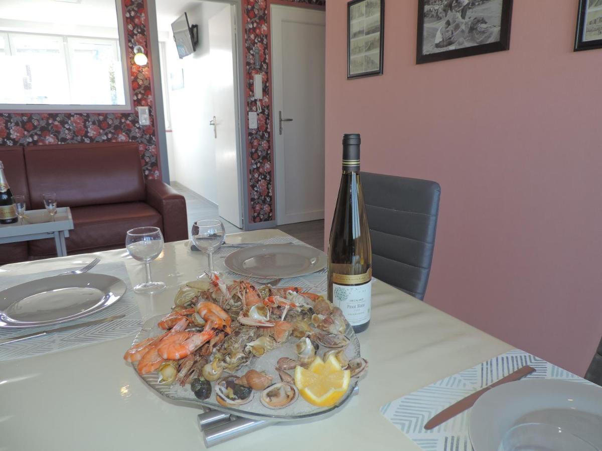 Esplanade Front De Mer 109 1Er Etage Lit Fait Wifi Taxe De Sejour Incluse Le Treport Exterior photo